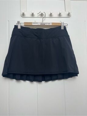 Lululemon Pace Setter pleated skirt